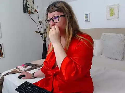 Snapshot of OlgaPavlova chatting on May 3, 2:01 pm OlgaPavlova online show from May 3, 2:01 pm