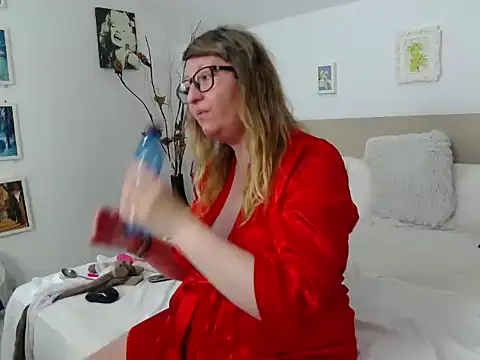 Snapshot of OlgaPavlova chatting on May 17, 12:23 pm OlgaPavlova online show from May 17, 12:23 pm