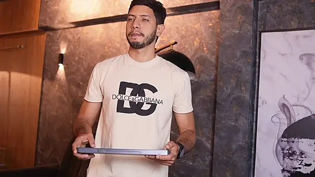 Snapshot of Thiago_Voss chatting on December 15, 12:31 pm Thiago Voss online show from December 15, 12:31 pm