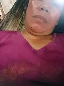 Snapshot of sweet_candy52 chatting on December 5, 6:33 am sweet candy52 online show from December 5, 6:33 am