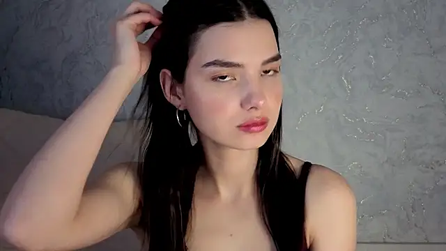 Snapshot of Laura_Sunday chatting on March 27, 1:44 pm Laura Sunday online show from March 27, 1:44 pm