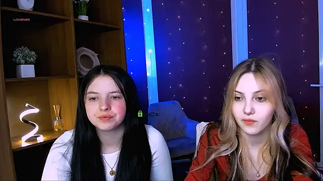 Snapshot of diara_ti chatting on December 15, 6:06 am diara ti online show from December 15, 6:06 am