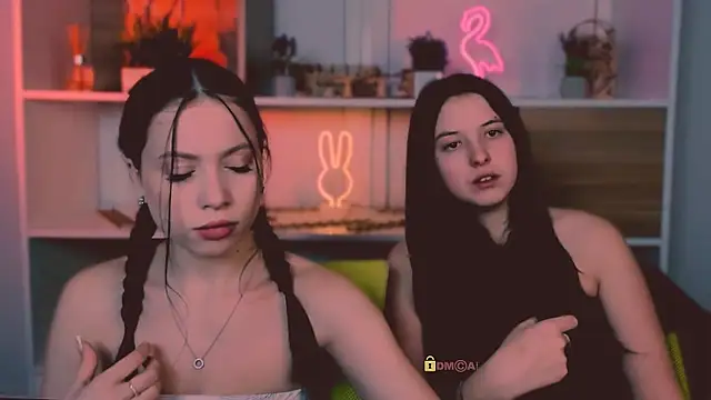 diara ti online show from December 19, 7:32 pm