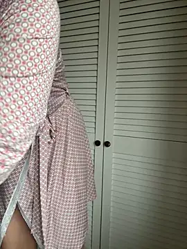 Snapshot of SiennaV chatting on February 3, 11:26 am SiennaV online show from February 3, 11:26 am