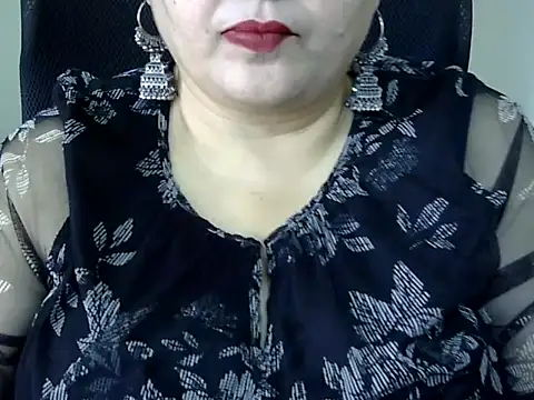 Snapshot of Soniya_Sha chatting on March 1, 5:42 am Soniya Sha online show from March 1, 5:42 am