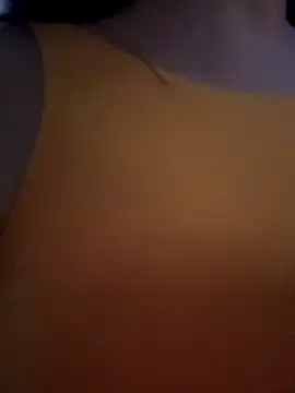 Snapshot of flor_model chatting on December 15, 11:20 pm flor model online show from December 15, 11:20 pm