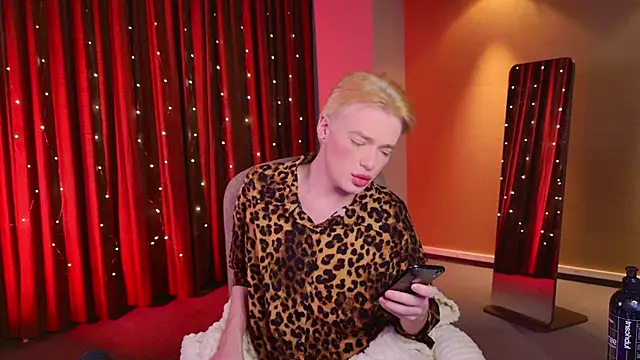 Kristenegor online show from February 3, 9:31 pm