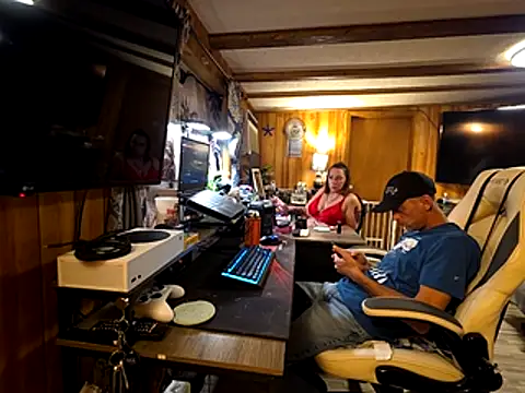 JavaAndBustyDiamond online show from December 5, 1:36 am