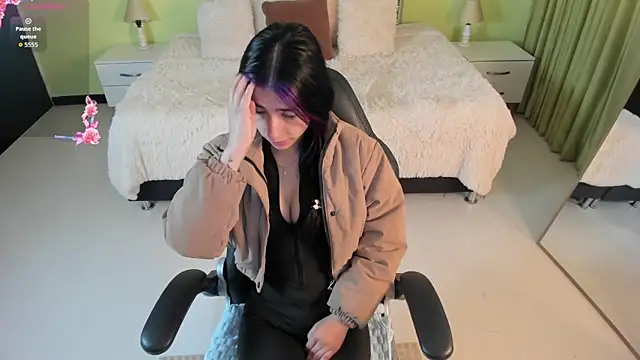 Celeste Rous   online show from February 18, 12:23 pm