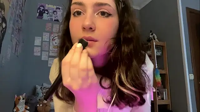 Snapshot of UnaskedGod chatting on December 4, 11:08 am UnaskedGod online show from December 4, 11:08 am