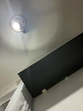 Snapshot of tesaa1212 chatting on December 14, 5:51 pm tesaa1212 online show from December 14, 5:51 pm