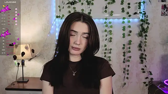 RenownedMister online show from December 4, 6:38 pm