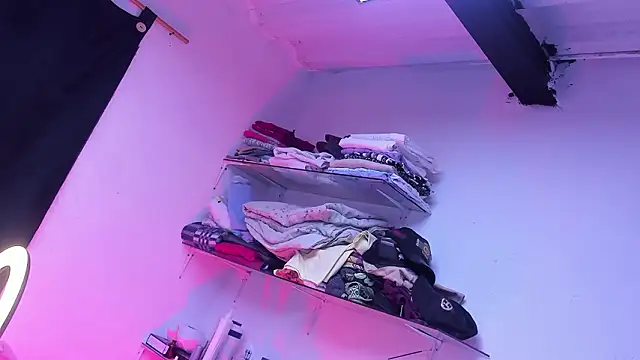 Snapshot of gyda_bahiana chatting on March 21, 8:19 am gyda bahiana online show from March 21, 8:19 am