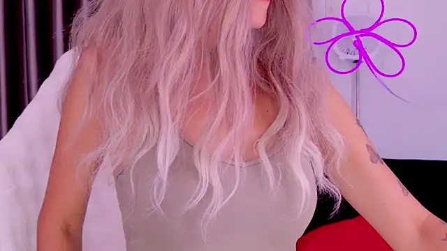 betty xoxoo online show from August 1, 6:12 am