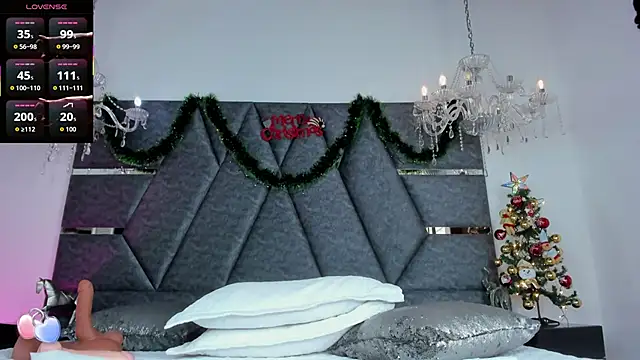 Snapshot of Amara_Rossee chatting on December 15, 7:18 pm Amara Rossee online show from December 15, 7:18 pm