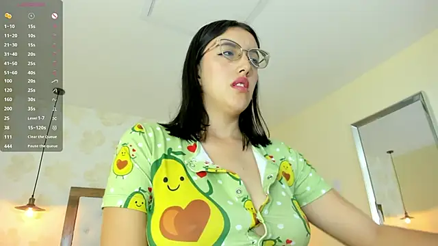VENUSGREYS1 online show from May 28, 12:02 pm