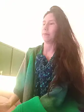 Snapshot of MoonLipsON- chatting on June 19, 4:06 am MoonLipsON- online show from June 19, 4:06 am