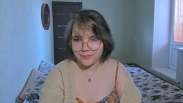 Lily-Violet online show from March 23, 7:45 am