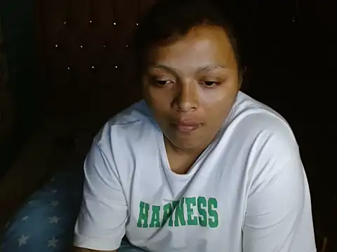 Snapshot of caro_lil chatting on February 20, 3:36 am caro lil online show from February 20, 3:36 am