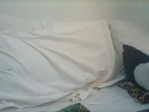Snapshot of Thand03 chatting on April 1, 1:52 pm Thand03 online show from April 1, 1:52 pm