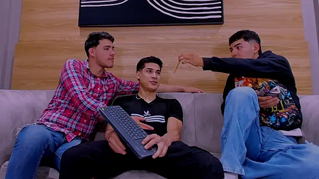 big  friends online show from December 17, 1:50 pm