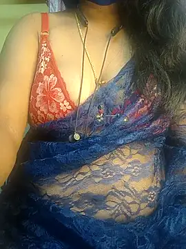 Snapshot of Preeti345 chatting on April 5, 9:50 am Preeti345 online show from April 5, 9:50 am