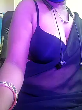 Snapshot of Preeti345 chatting on June 10, 3:07 am Preeti345 online show from June 10, 3:07 am