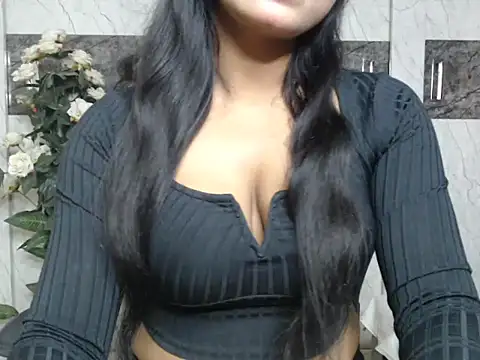 Snapshot of Lola_Bebe chatting on March 12, 5:24 am Lola Bebe online show from March 12, 5:24 am