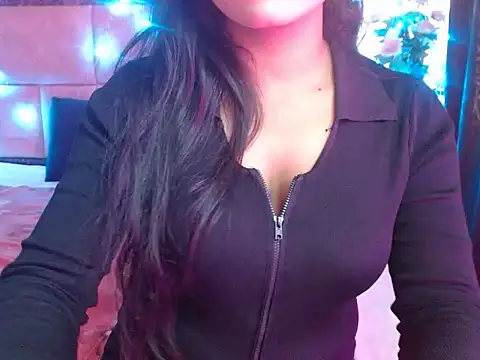 Snapshot of Lola_Bebe chatting on March 22, 6:06 am Lola Bebe online show from March 22, 6:06 am