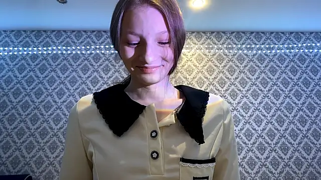 Snapshot of Cleonoth2o chatting on December 14, 6:12 pm Cleonoth2o online show from December 14, 6:12 pm