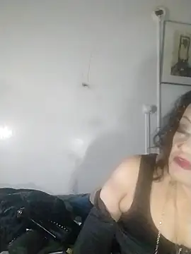 Snapshot of rexcumhrd chatting on December 18, 11:27 am rexcumhrd online show from December 18, 11:27 am