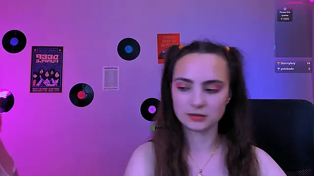 jenna elayne online show from May 10, 2:44 pm