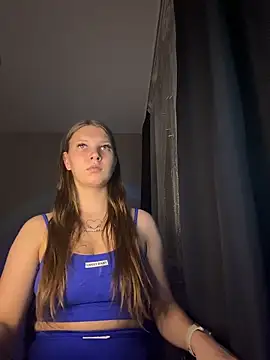 nelli lux  online show from December 15, 4:28 am