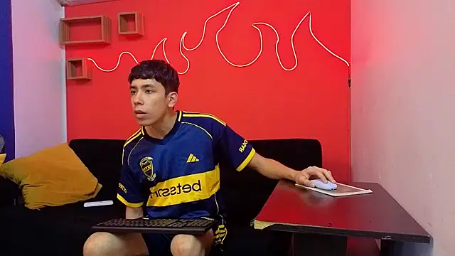 Neo Twink online show from March 13, 7:09 pm