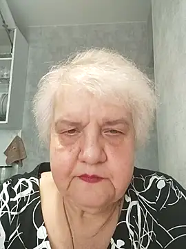 HapinessLovee online show from June 13, 6:55 am