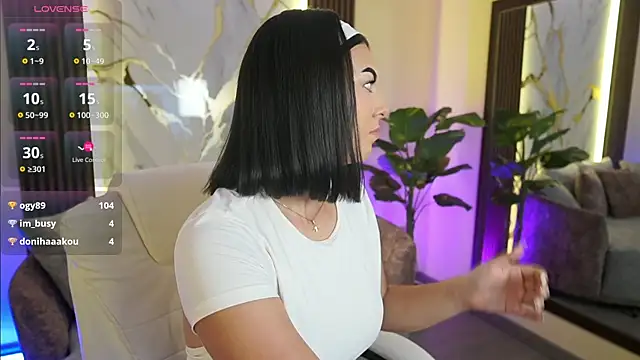 LiaWheeler online show from December 16, 7:08 pm