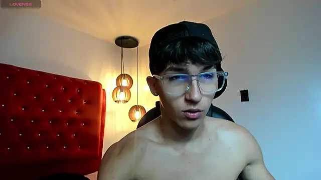 jeremy job online show from December 20, 11:50 am