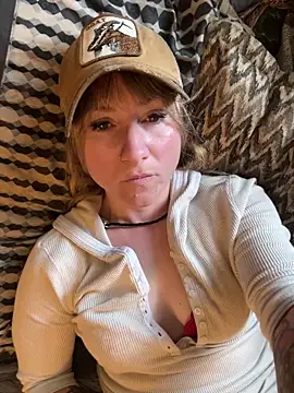 Snapshot of alluringpixie chatting on March 24, 2:33 pm alluringpixie online show from March 24, 2:33 pm