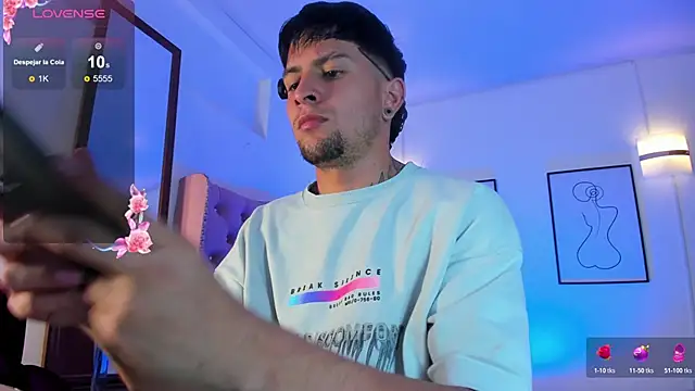 vaalentiino online show from March 25, 6:36 pm