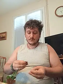 damslebambou online show from August 6, 3:14 pm