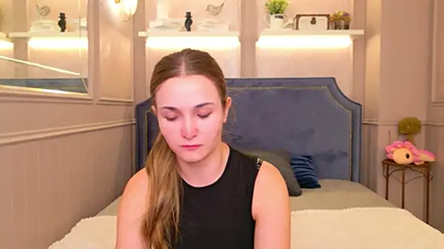 Snapshot of Lina_Sinerz chatting on June 24, 4:06 pm Lina Sinerz online show from June 24, 4:06 pm