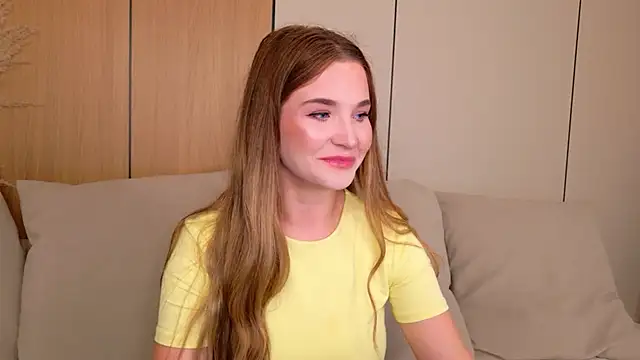 Snapshot of Lina_Sinerz chatting on June 29, 8:42 pm Lina Sinerz online show from June 29, 8:42 pm
