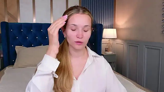 Snapshot of Lina_Sinerz chatting on August 1, 3:44 pm Lina Sinerz online show from August 1, 3:44 pm
