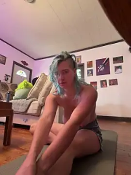 rosiebuddy online show from February 24, 6:39 pm