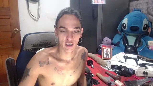 Snapshot of michaeldissts chatting on February 16, 3:52 pm michaeldissts online show from February 16, 3:52 pm