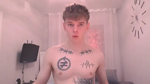 Snapshot of Fredd_Xanders chatting on June 5, 2:29 am Fredd Xanders online show from June 5, 2:29 am
