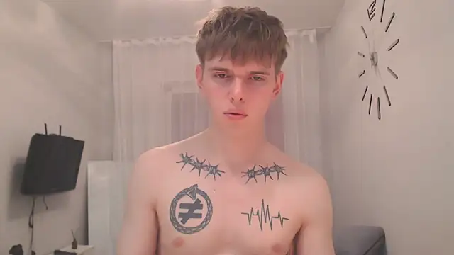 Snapshot of Fredd_Xanders chatting on June 12, 9:25 pm Fredd Xanders online show from June 12, 9:25 pm