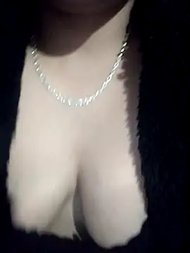 Snapshot of RV616 chatting on December 5, 12:14 pm RV616 online show from December 5, 12:14 pm