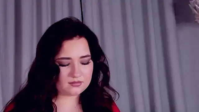 Snapshot of DakotaSecret chatting on February 8, 10:40 am DakotaSecret online show from February 8, 10:40 am