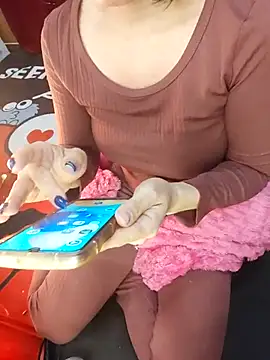 Alone nothing online show from February 9, 11:31 pm